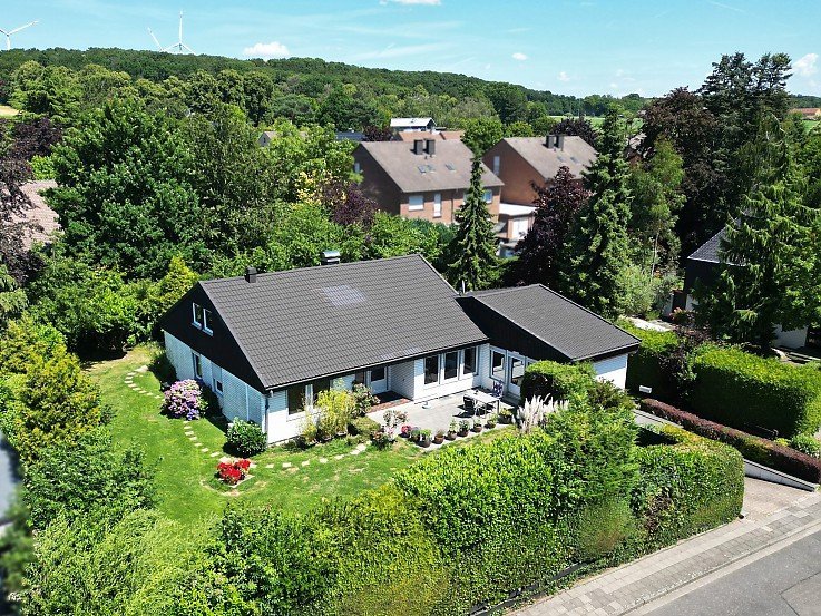 Foto Gro�z�giges Schwedenhaus in H�ckelhoven-Stadt