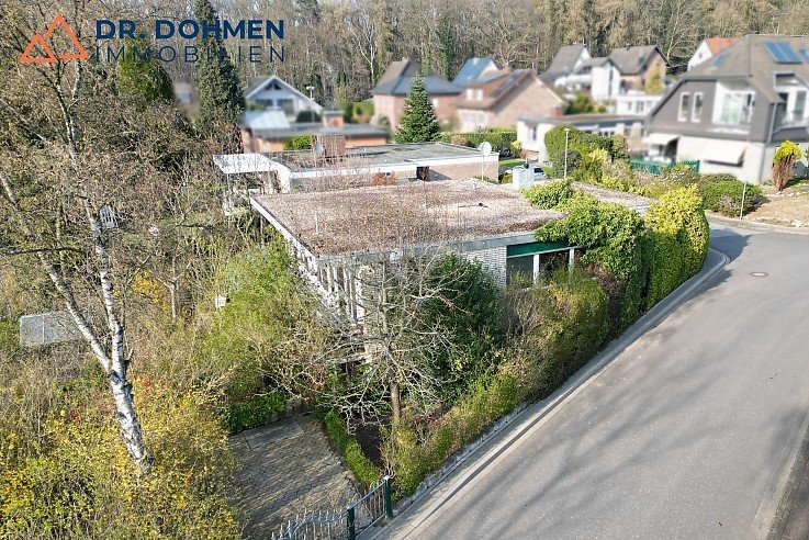 Foto Bungalow mit zwei Wohnungen in Wassenberg