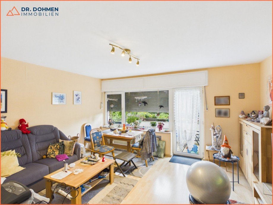 1. WE EG Wohnzimmer Mehrfamilienhaus �bach-Palenberg