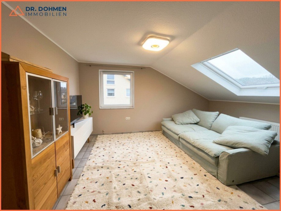 ll Wohnzimmer Dachgeschosswohnung H�ckelhoven - Brachelen