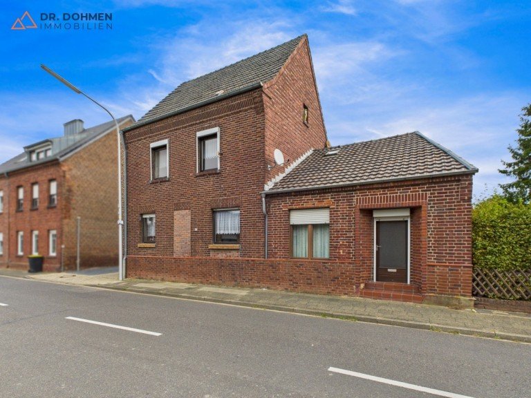 01-Front Heinsberg Einfamilienhaus Gro�z�giges Einfamilienhaus mit Garage und Garten in Heinsberg-Unterbruch