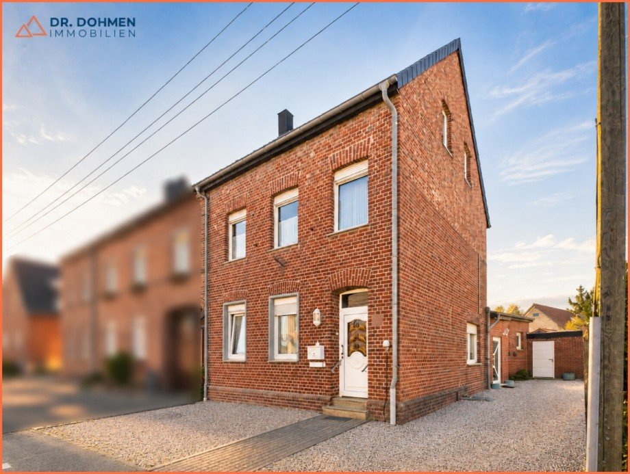 1-Front Einfamilienhaus Heinsberg
