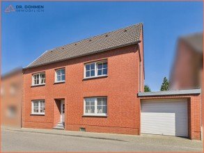 Hauptbild Viel Platz für neue Wohnideen: Zweifamilienhaus mit Innenhof und Garten in Geilenkirchen-Würm