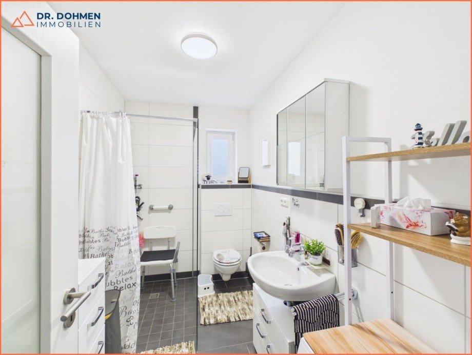 Badezimmer WE 1 Mehrfamilienhaus H�ckelhoven-Brachelen