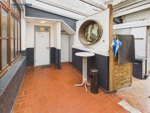 Innenhof Attraktive Traditionsgastst�tte mit Biergarten, drei Wohnungen und Garten in H�ckelhoven-Brachelen
