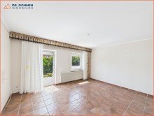 Wohnzimmer Charmantes Einfamilienhaus mit Baugrundst�ck in Heinsberg-Dremmen