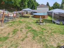 Garten Attraktive Traditionsgastst�tte mit Biergarten, drei Wohnungen und Garten in H�ckelhoven-Brachelen