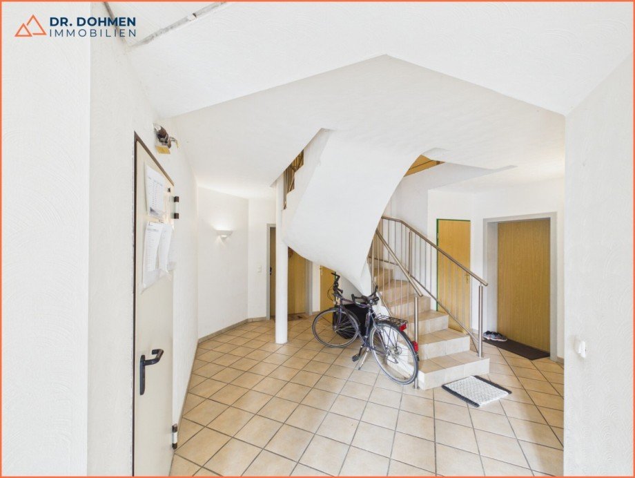 1. EG Flur Mehrfamilienhaus Baesweiler