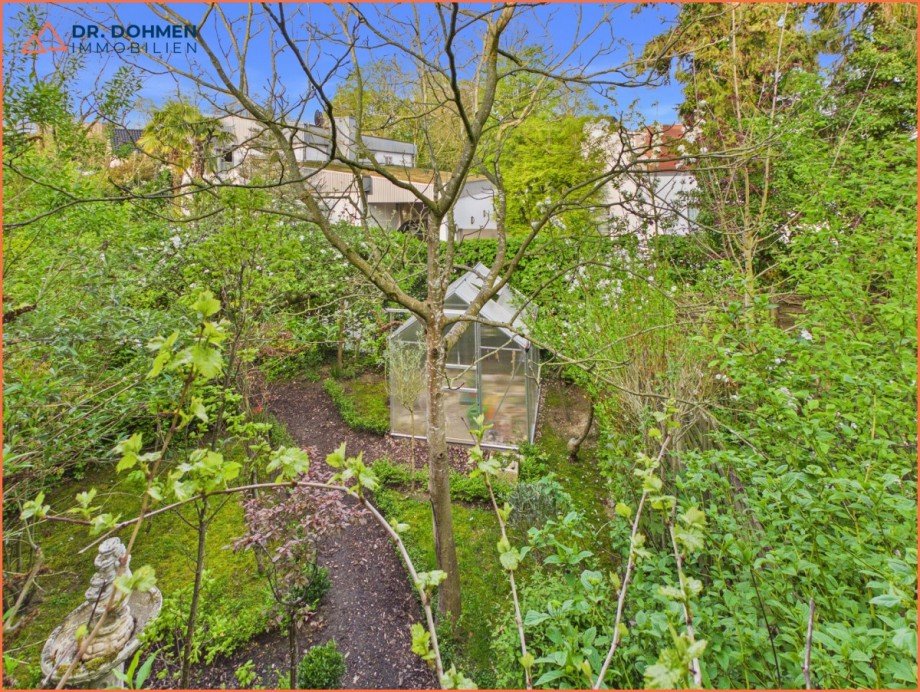 Blick in den Garten Zweifamilienhaus Wassenberg