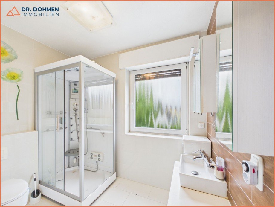 Badezimmer 1.OG Reihenendhaus Heinsberg / Oberbruch