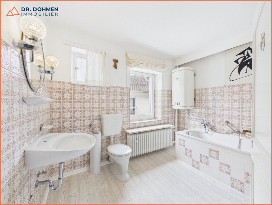 Badezimmer Haus 1 1.OG Zweifamilienhaus Heinsberg / Randerath