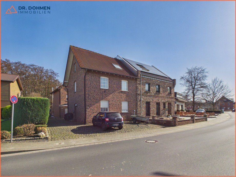 Frontansicht Mehrfamilienhaus Heinsberg / Aphoven