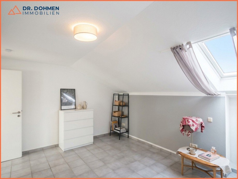 ll Schlafzimmer Dachgeschosswohnung H�ckelhoven - Brachelen