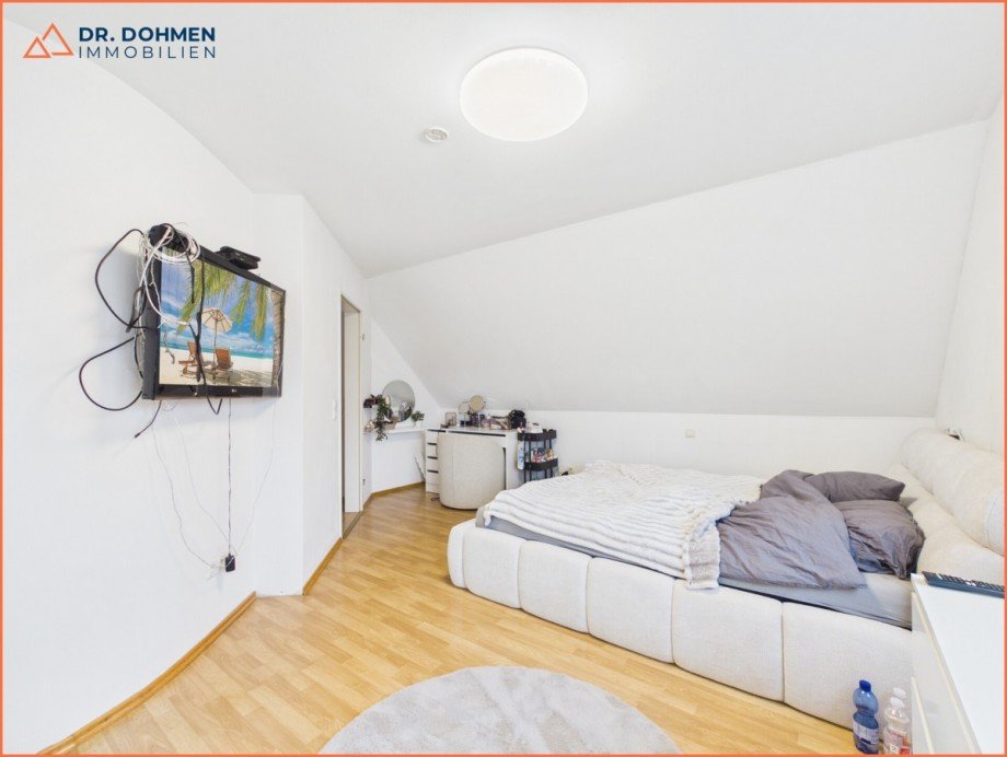 6.OG Schlafzimmer ll l Mehrfamilienhaus Baesweiler