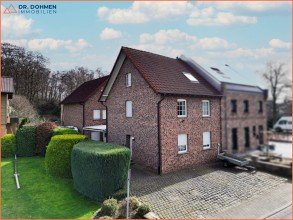 Hauptbild Attraktives Immobilienensemble in Aphoven: Zwei Zweifamilienh�user mit viel Potenzial