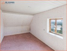 Dachgeschoss Solides Einfamilienhaus mit Potential, Garten und Garage in Heinsberg-Oberbruch