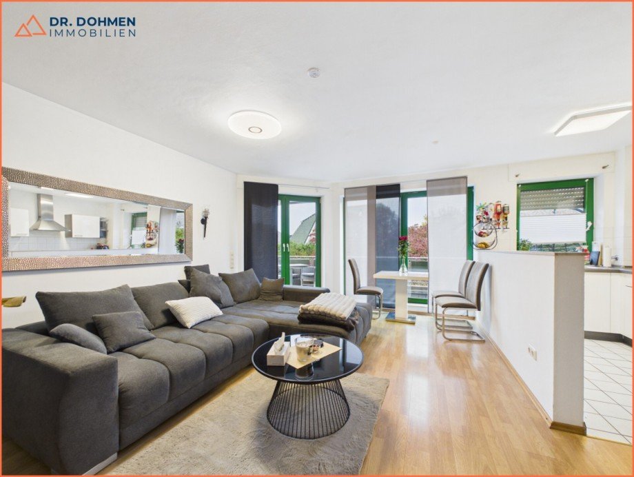 6. OG Wohnzimmer Mehrfamilienhaus Baesweiler